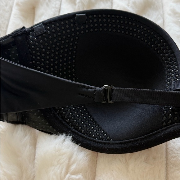 SKIMS Black Multi-Way Bra - Picture 8 of 10
